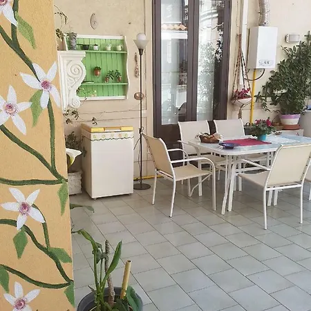 Frühstückspension La Stanza Blu Terrazza Con Catania